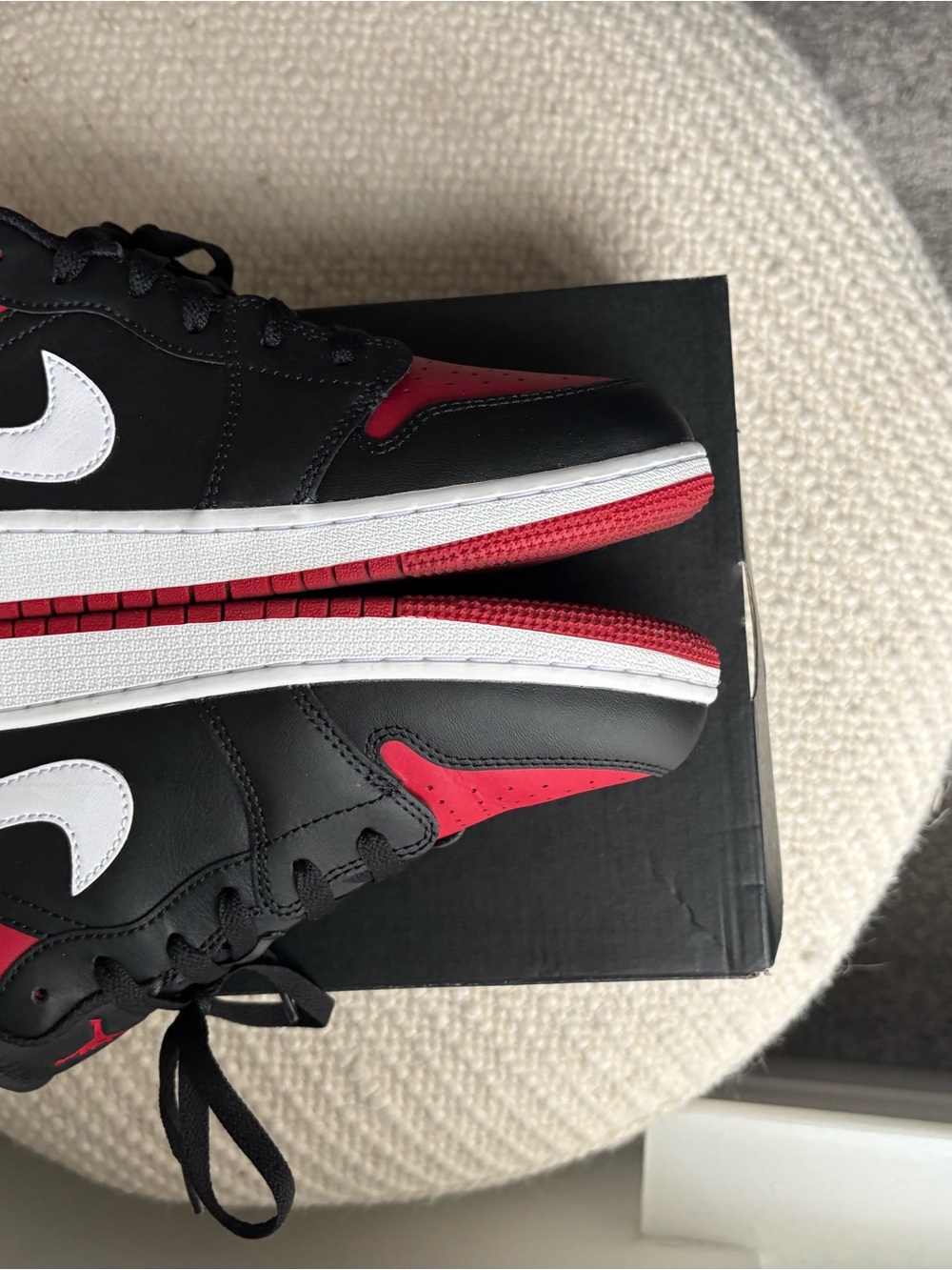 Jordan Kids' Air Jordan 1 Low - Black/Red/White - Picture 2 of 4
